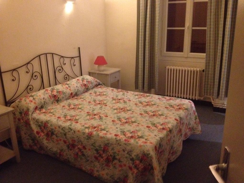 Hotel Restaurant Le Central Chateaurenard Ruang foto