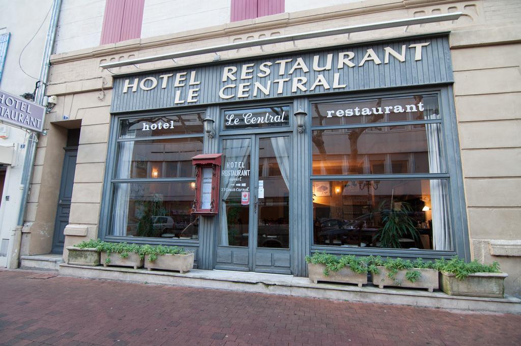 Hotel Restaurant Le Central Chateaurenard Bagian luar foto