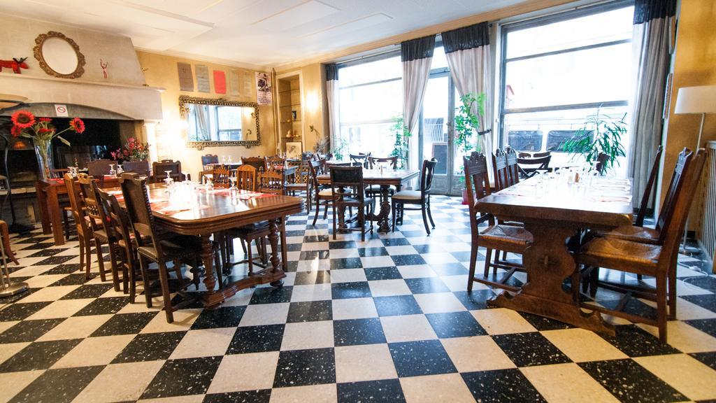Hotel Restaurant Le Central Chateaurenard Bagian luar foto